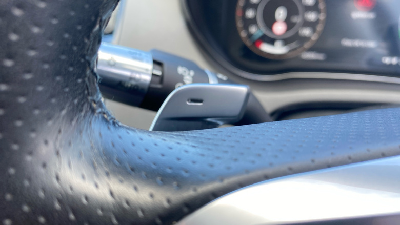 Jaguar E-Pace 1.5 P300e R-Dynamic SE 5dr Auto Estate